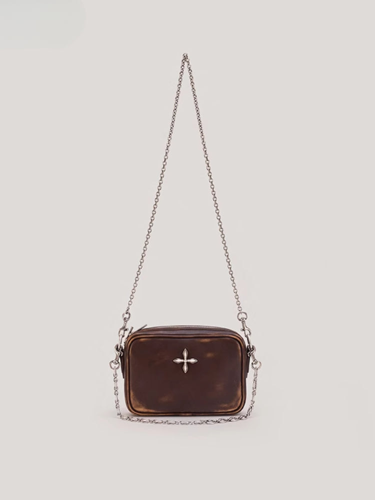 Compass Badge Patina Leather Shoulder Bag Medium Caramel Patina