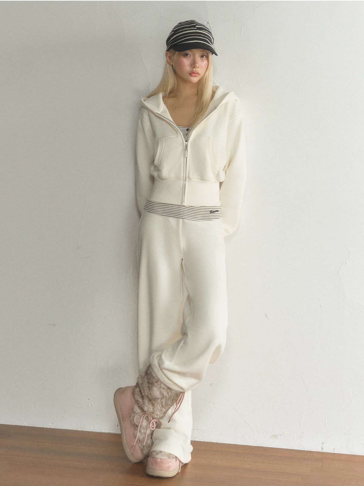 Cropped Hooded Sweatshirt Jacket