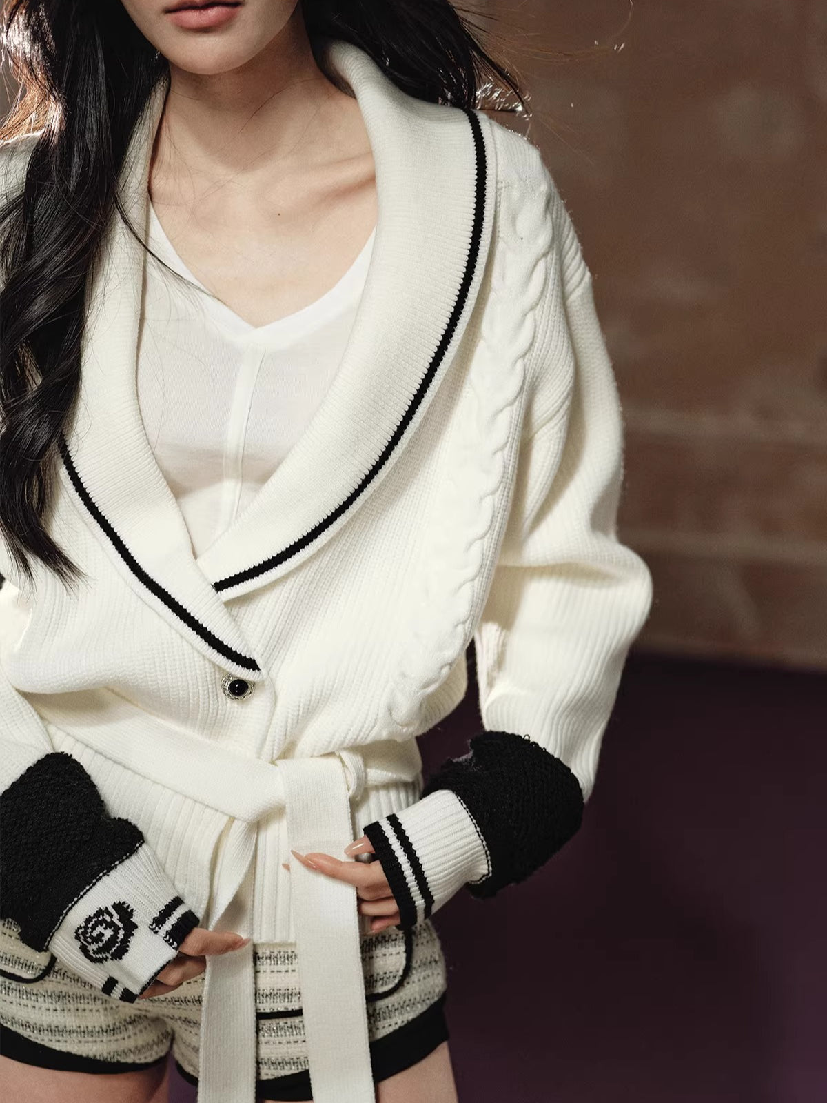 Colorblock Lapel V-Neck Sweater