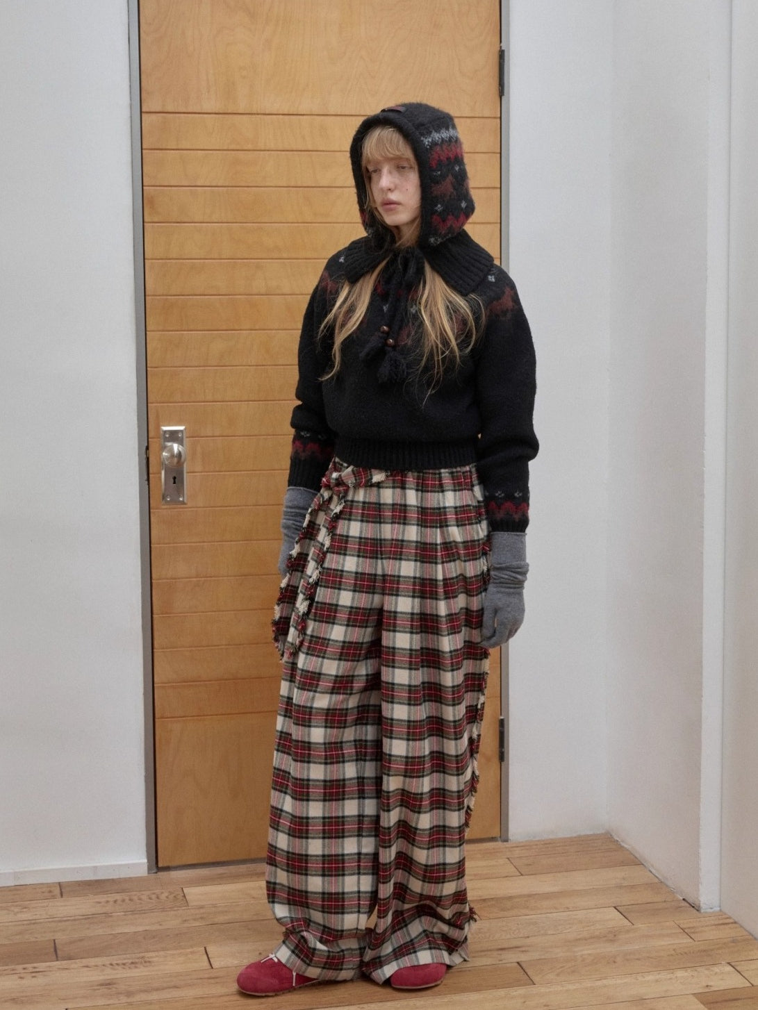 Fair Isle Pony Jacquard Chunky Knit Sweater