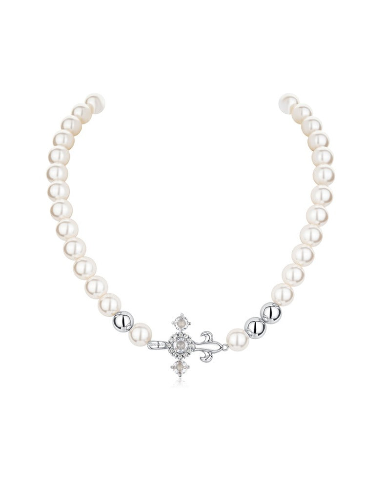 Iris Pearl Choker