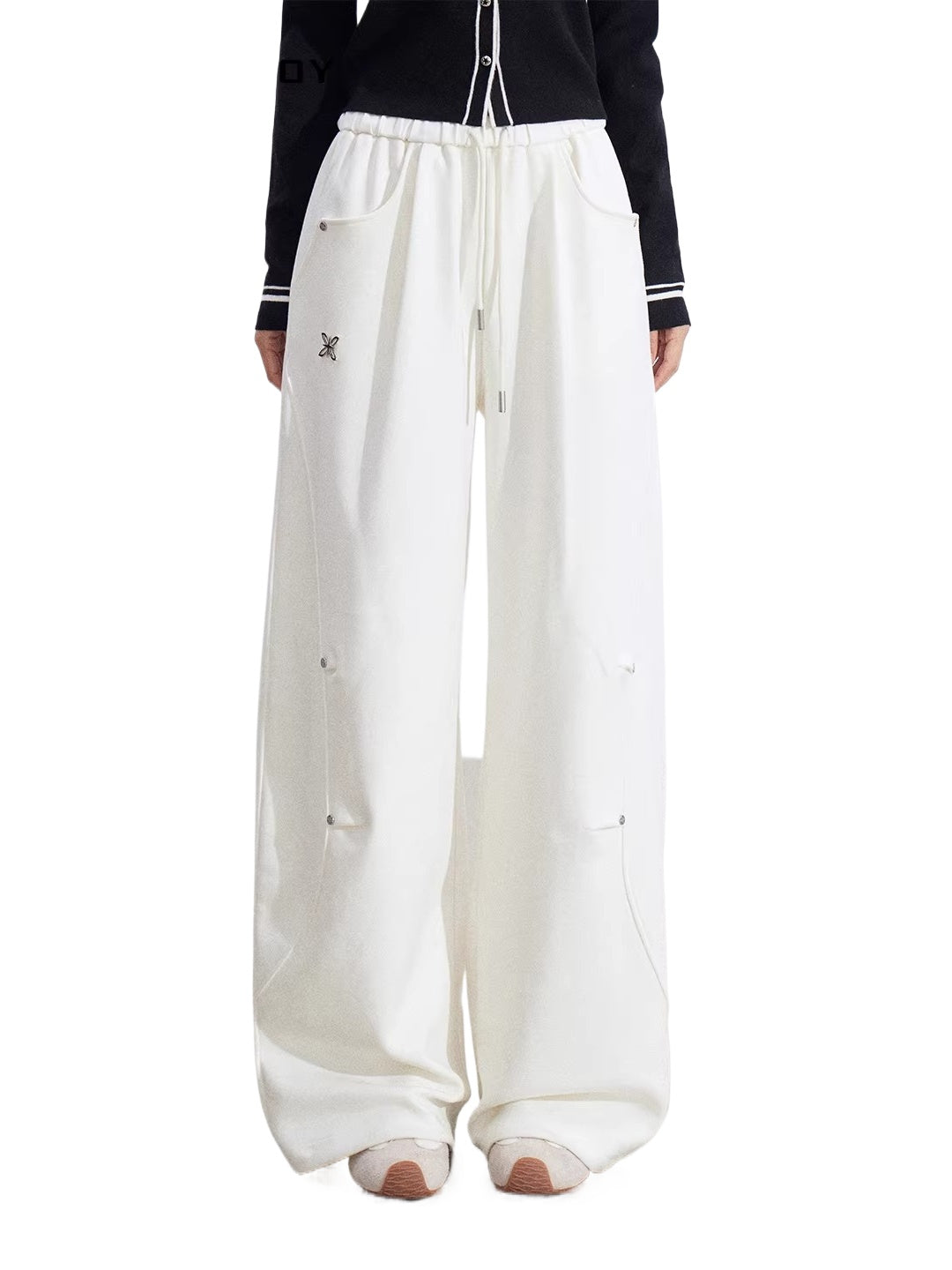 Curved Drape Wide-Leg Pants
