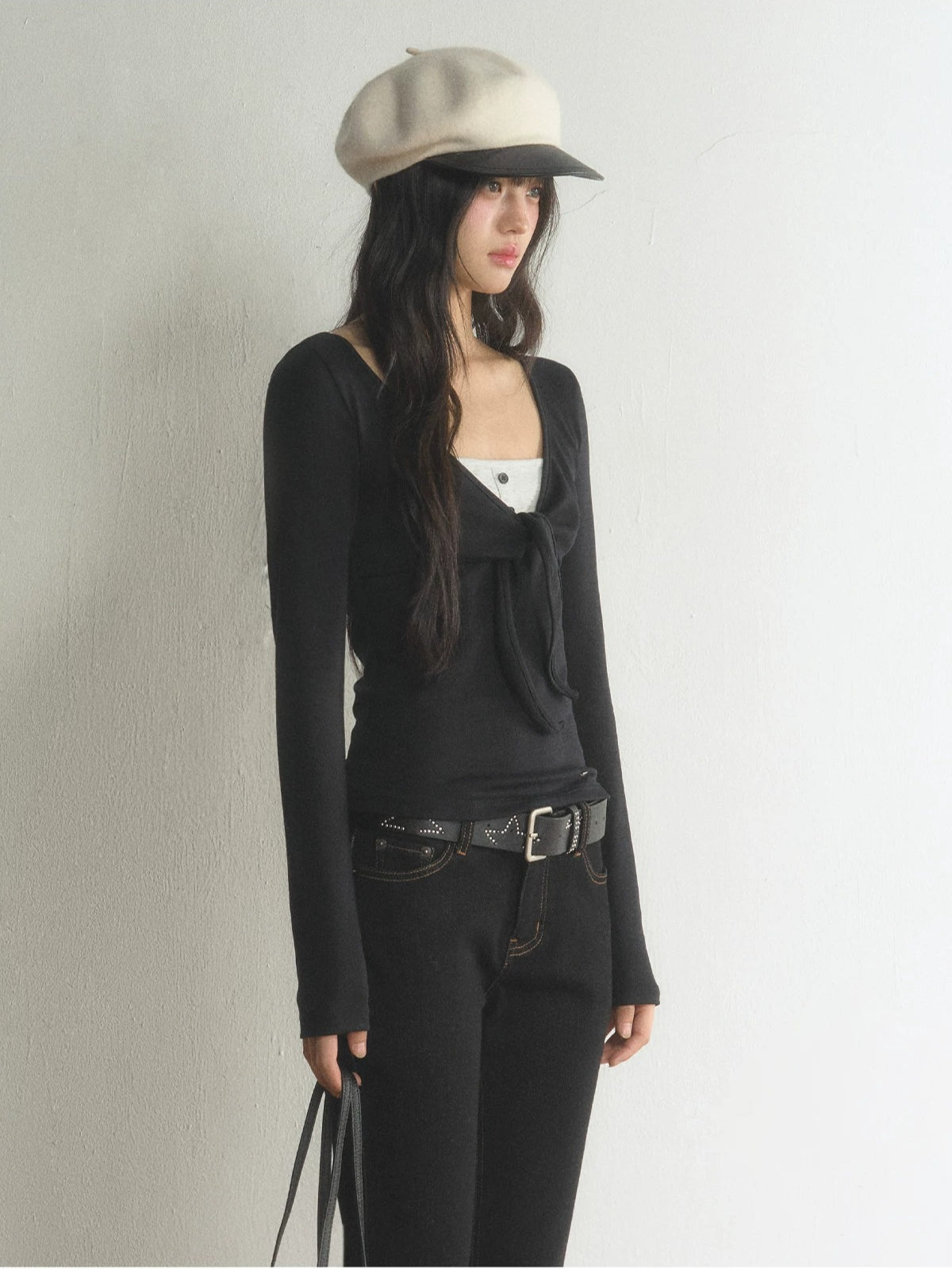 Contrast Bow V-Neck Layered T-Shirt
