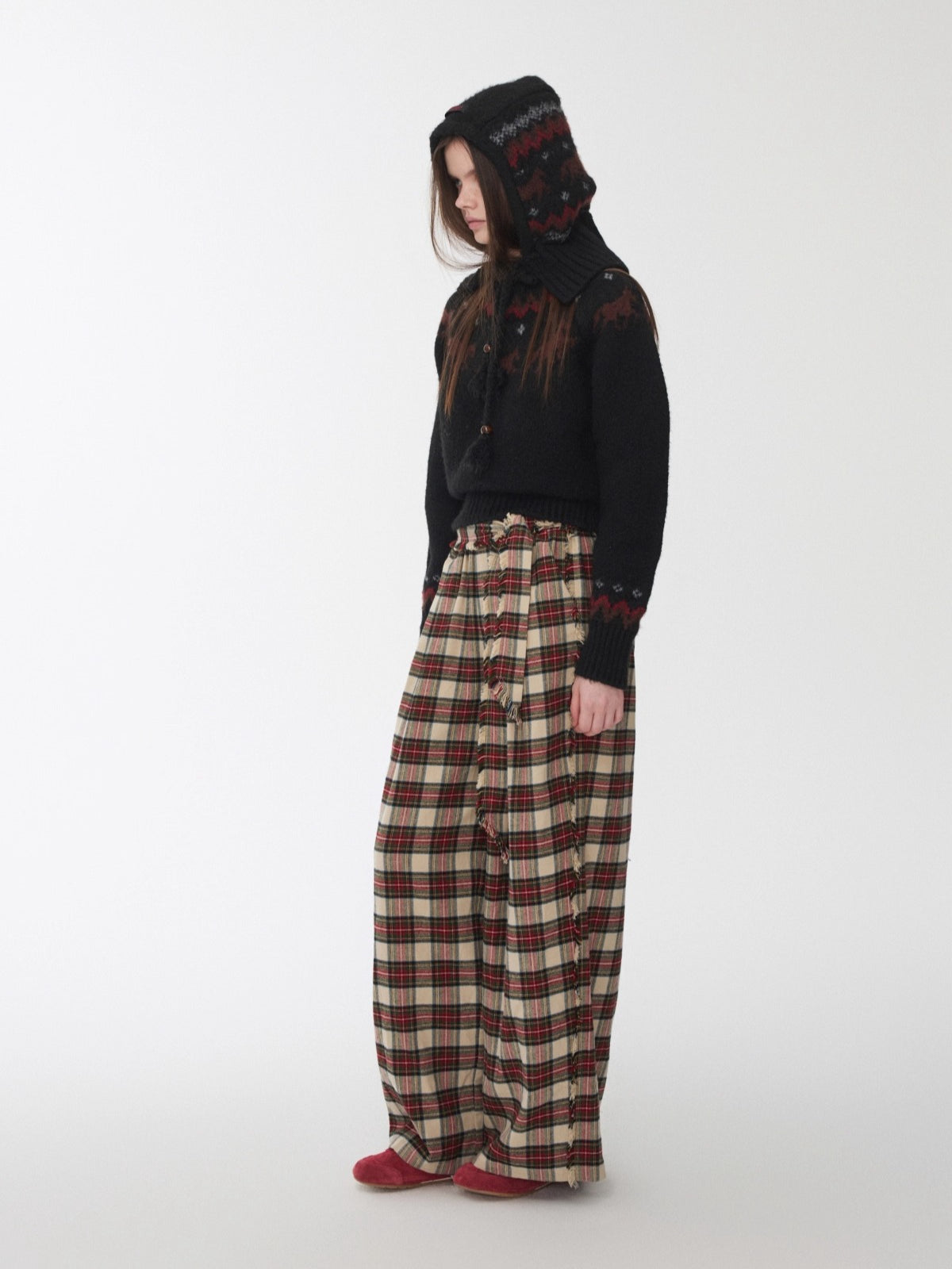 Fair Isle Pony Jacquard Chunky Knit Sweater