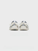 Silvery Ballet Bow Flats