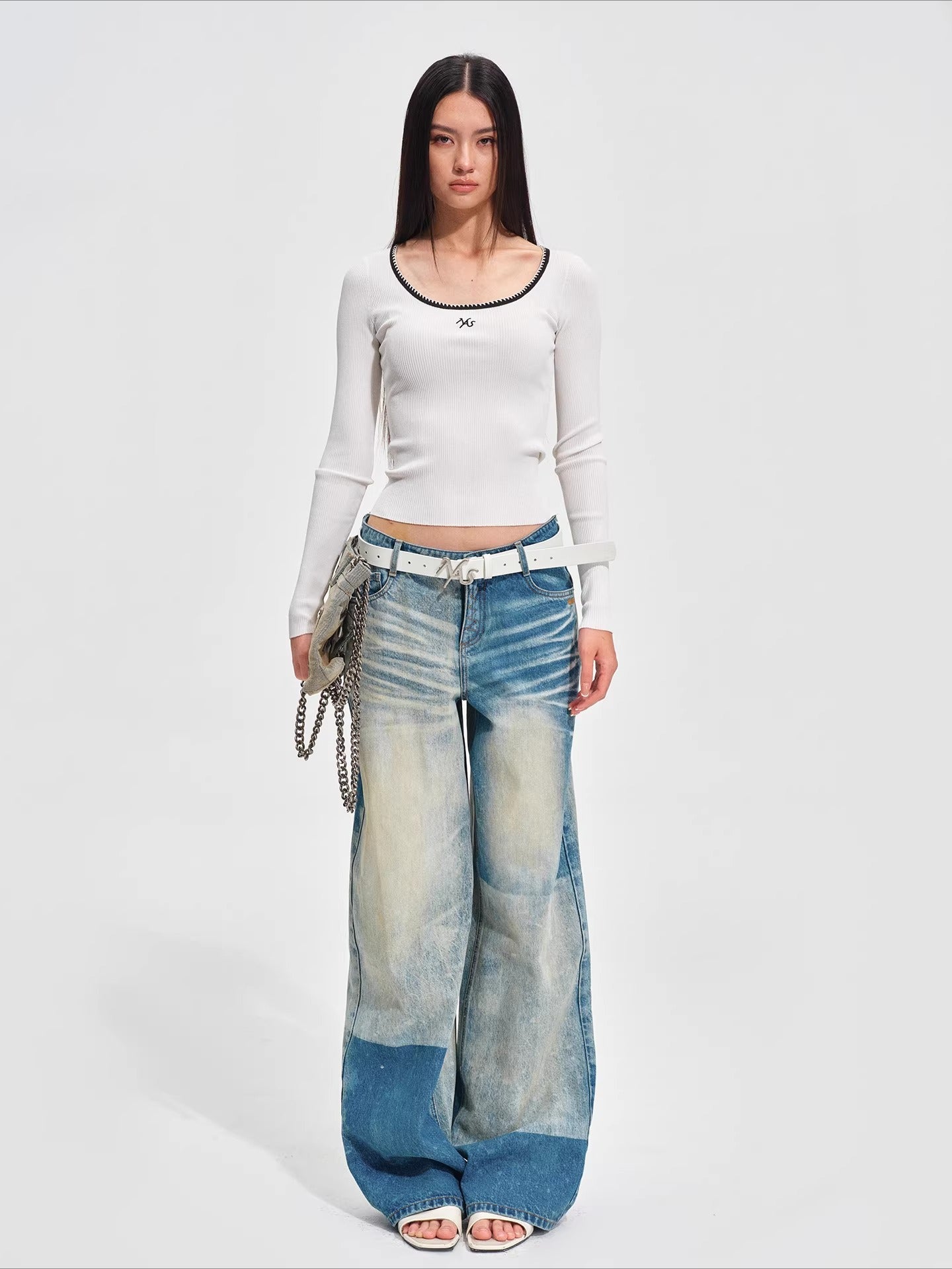 Contrast Scoop-Neck Knit Top