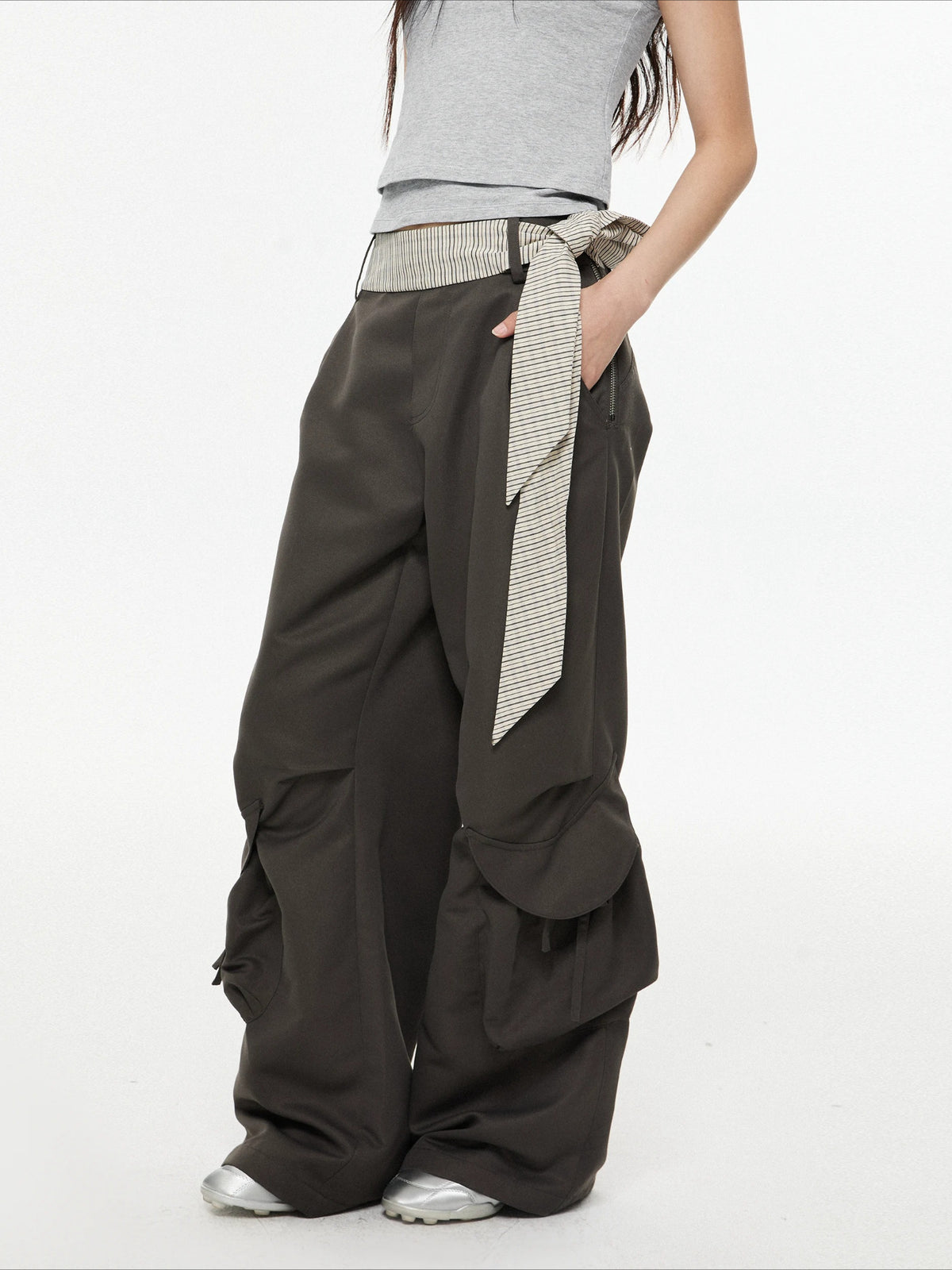 Pocket Pleated Cargo Pants