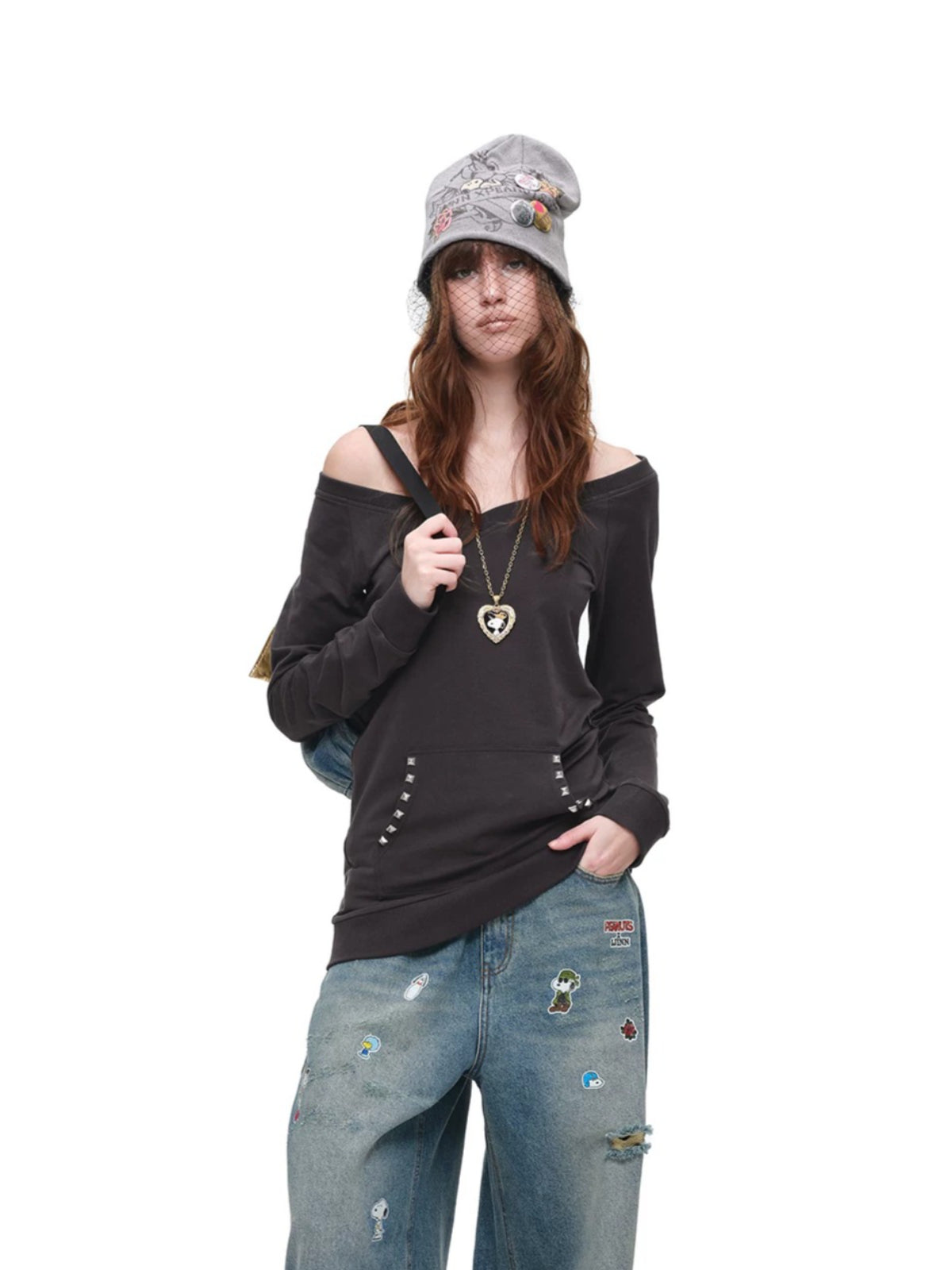 V-Neck Studded Slim Sweatshirt