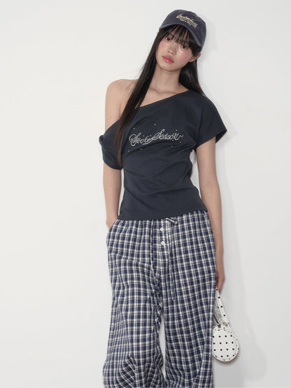 Pearl Waist - Cinching Off-Shoulder T-shirt
