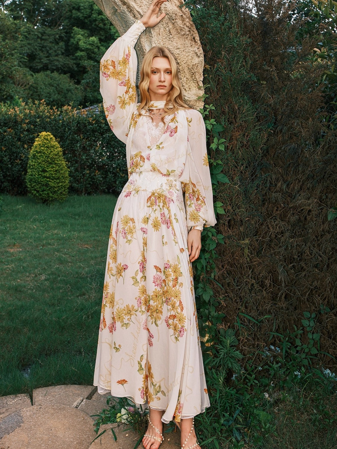 Milena Chiffon Lace Lantern Sleeve V-neck Dress