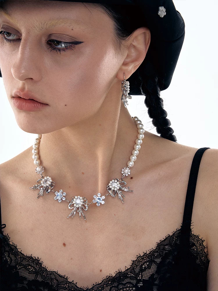 Vintage Bow Pearl Choker