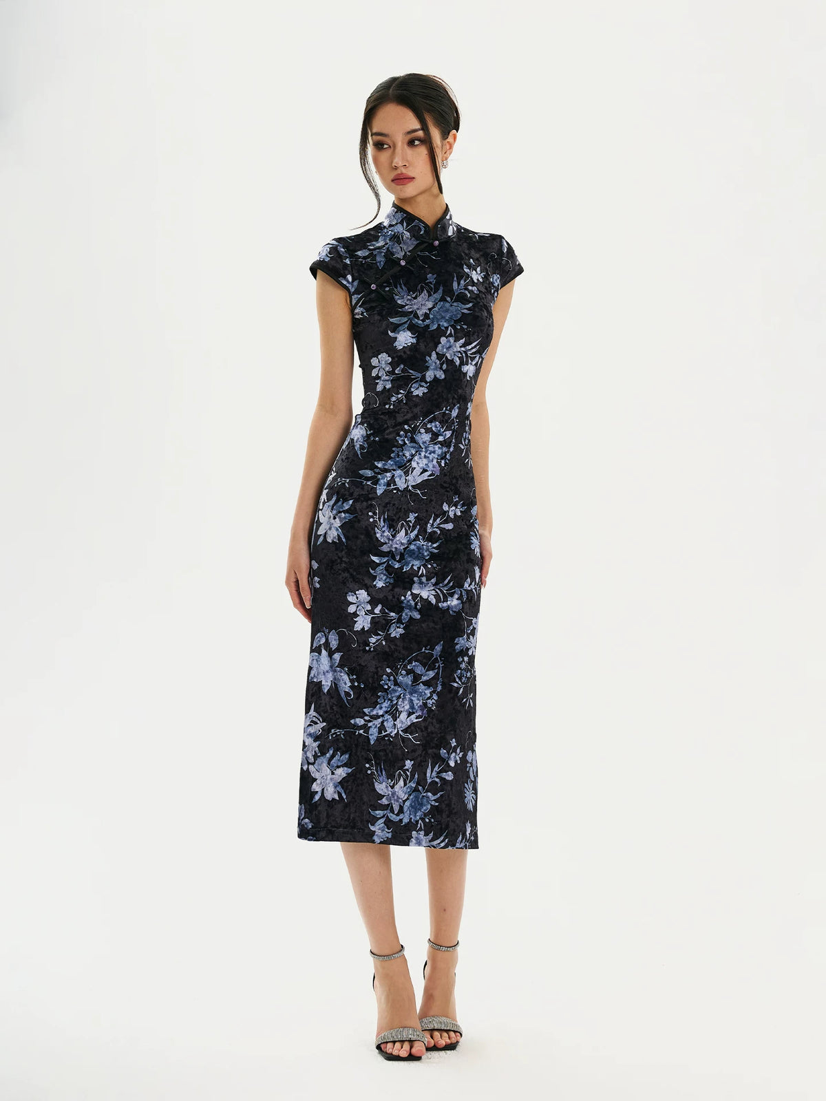 Black Floral Velvet Split Qipao Dress