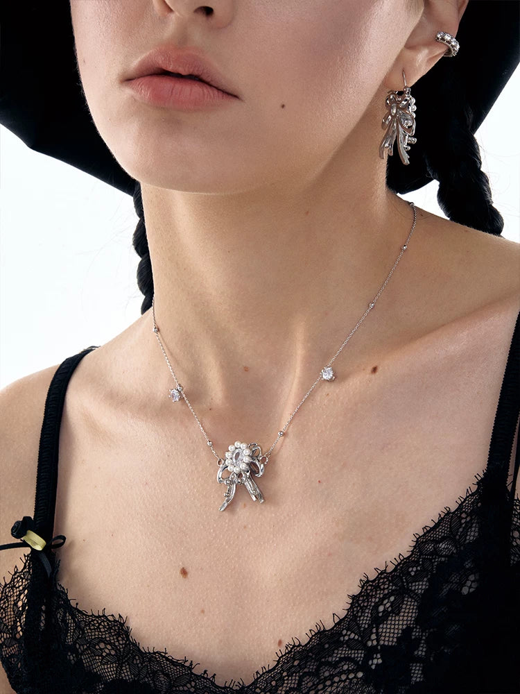 Vintage Bow Pearl Earrings