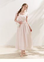 Lace V-Neck Midii Dress