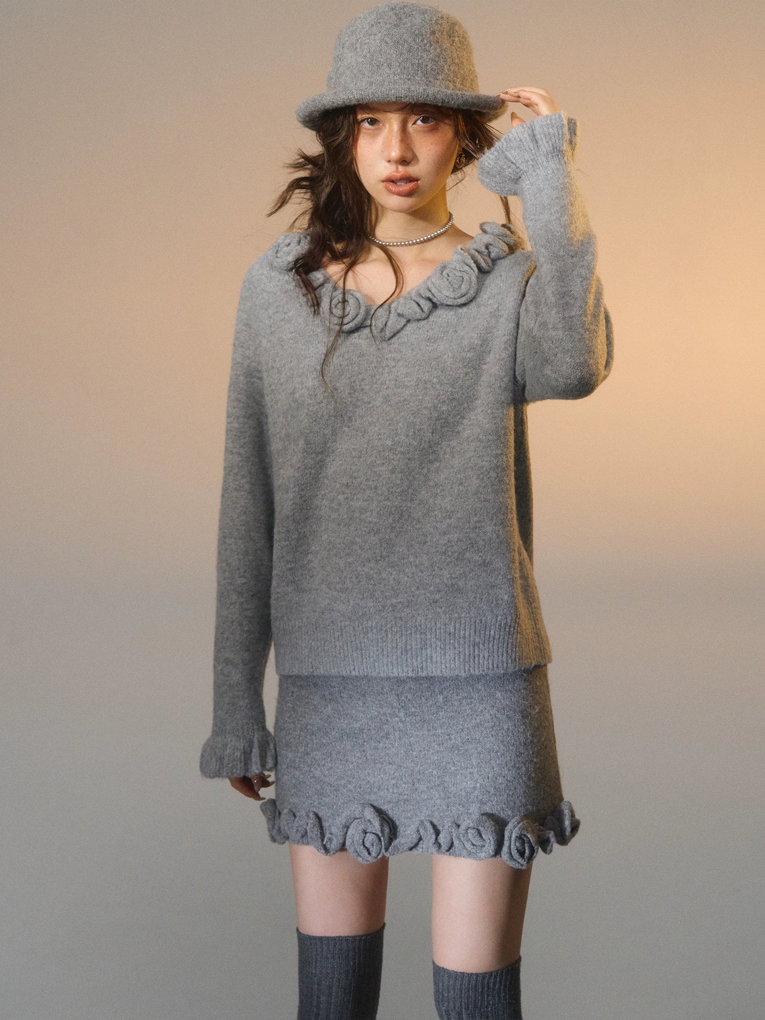 3D Rose V-Neck Knit Set