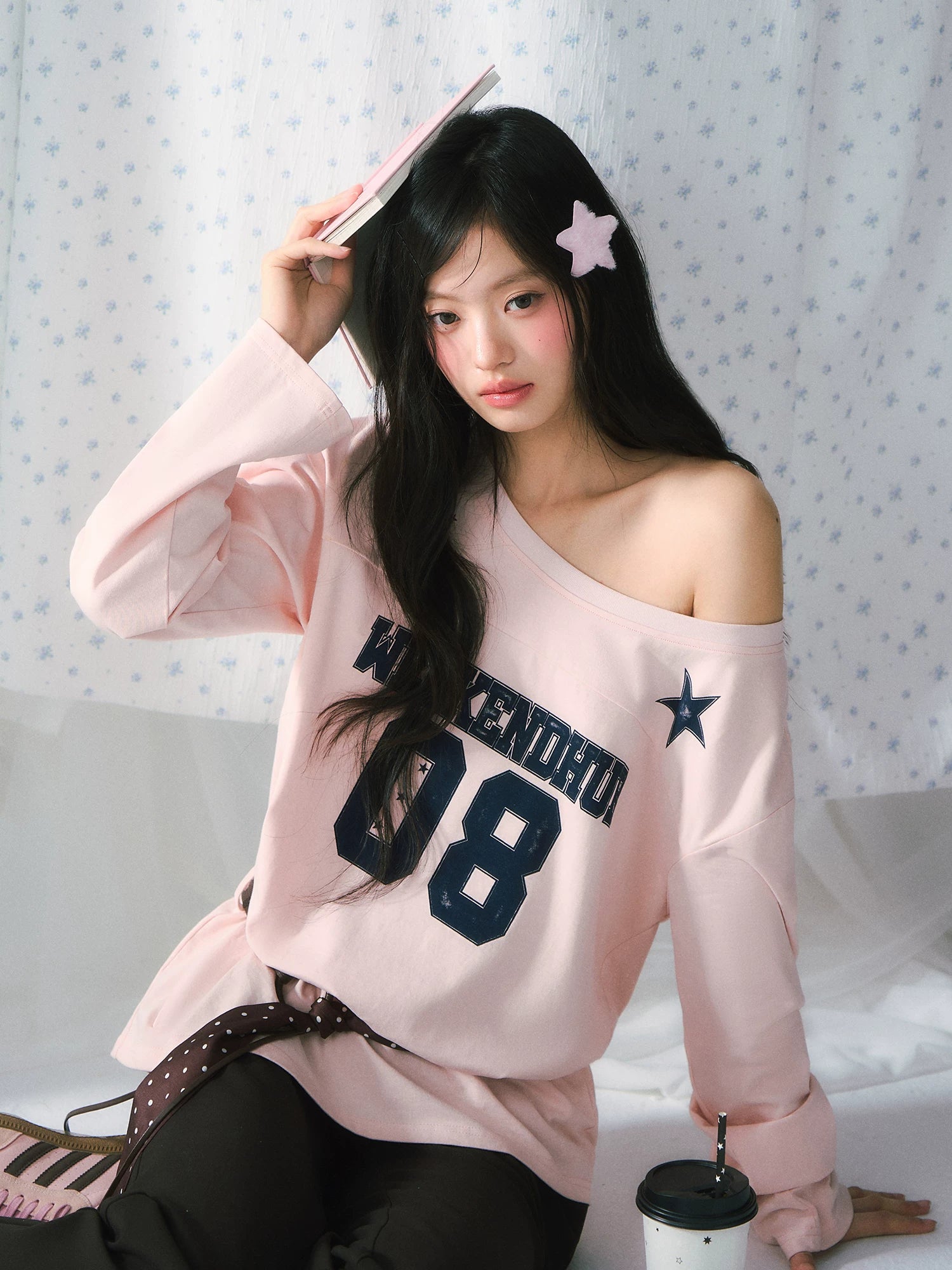 Contrast Letter One-Shoulder Tee