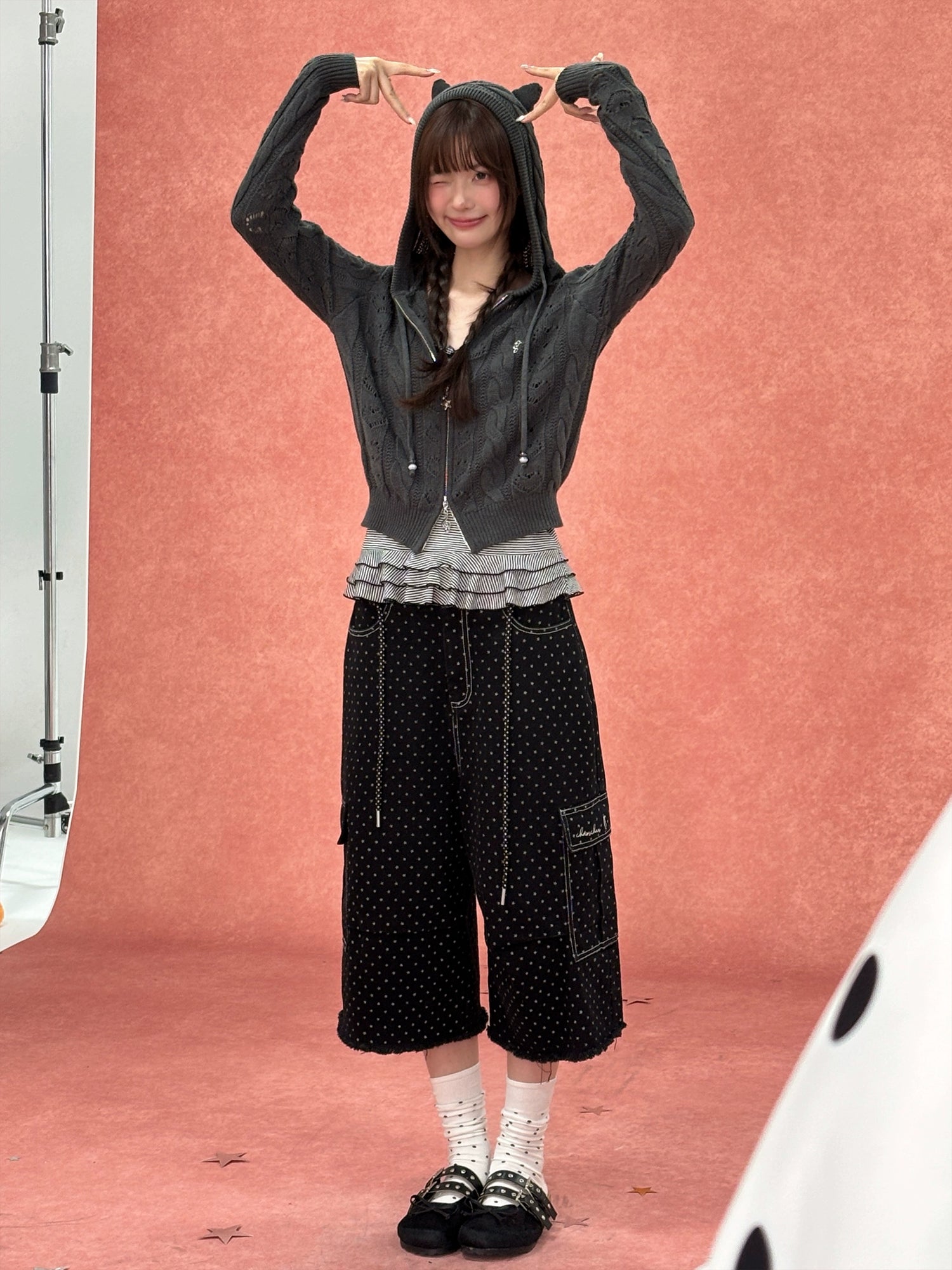 Star Print Cropped Jeans