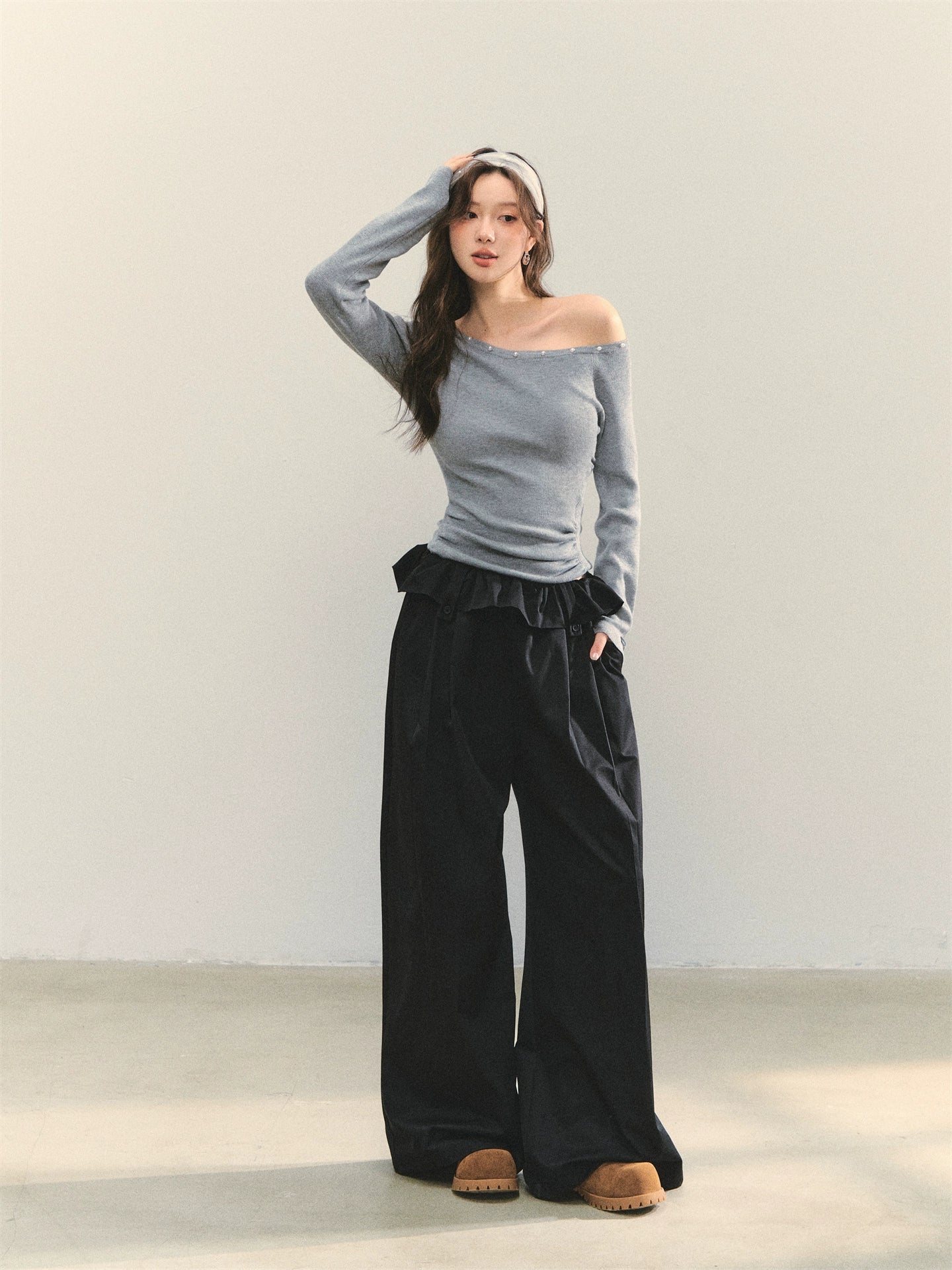 Pearl Trimmed Waist Cinching Knitted Top
