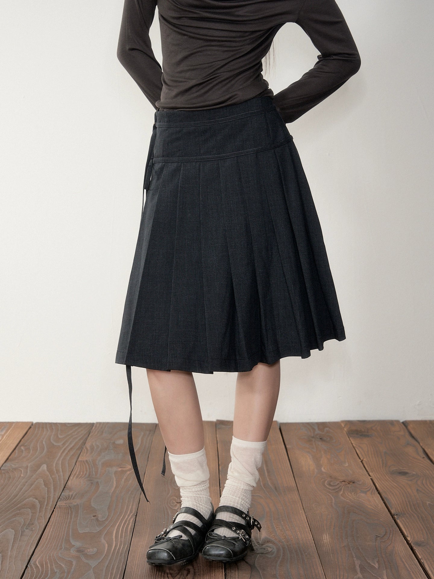 Dark Grey Tie-Waist Pleated Midi Skirt