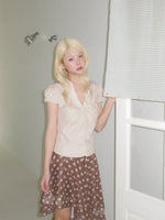 Lace V-Neck Puff Sleeve Top