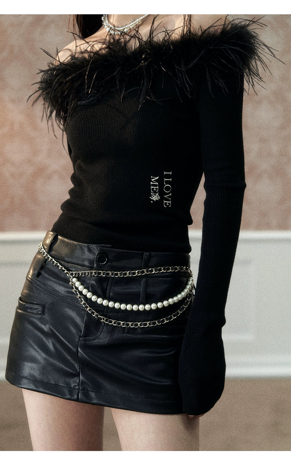 Off-White &amp; Black Detachable Off-shoulder Sweater