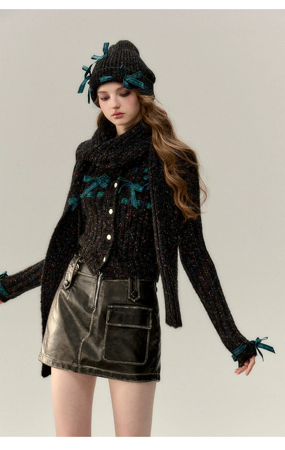 Red &amp; Black Bow Decorated Knit Cardigan