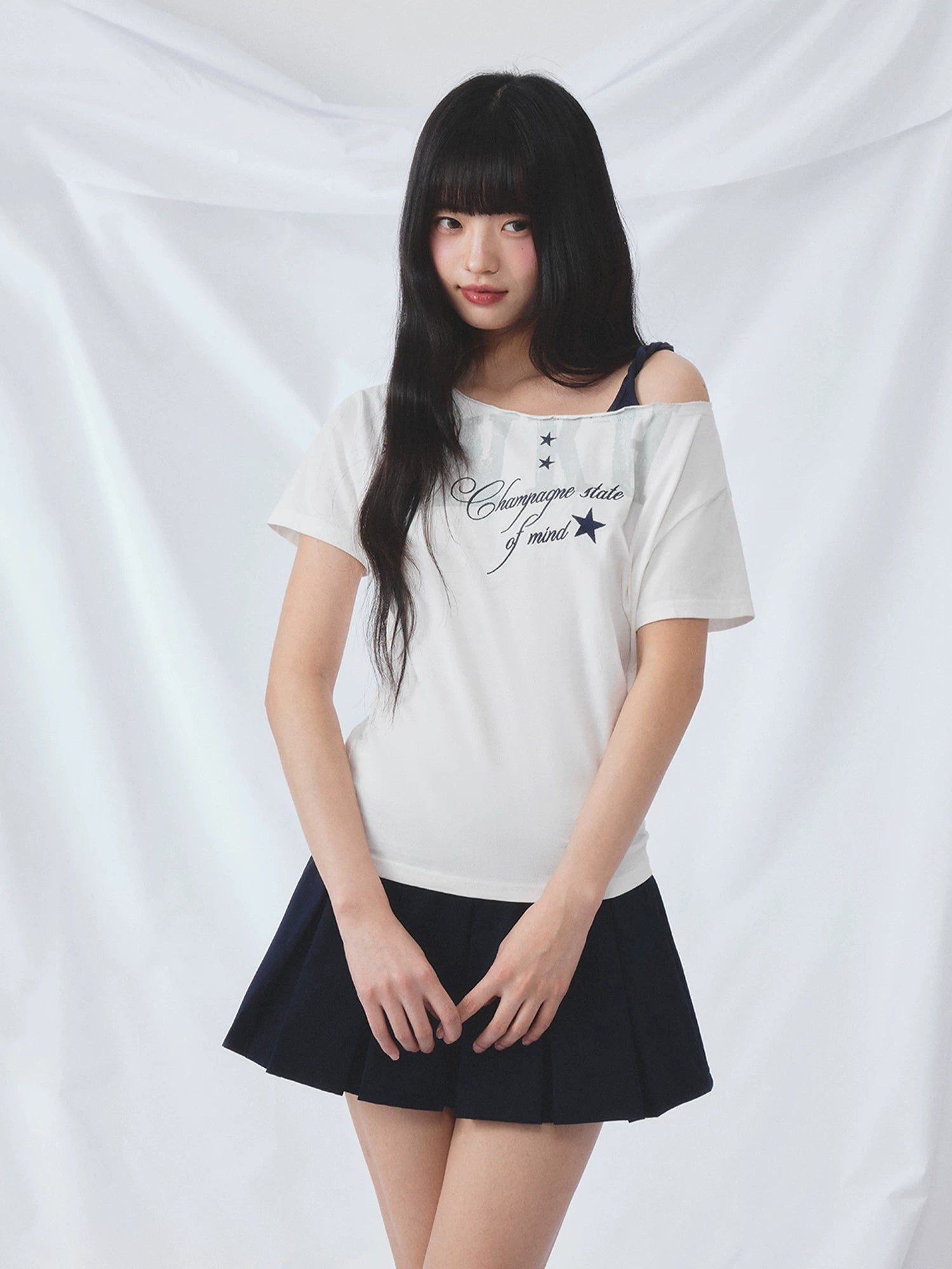 Star Print Off Shoulder Tee