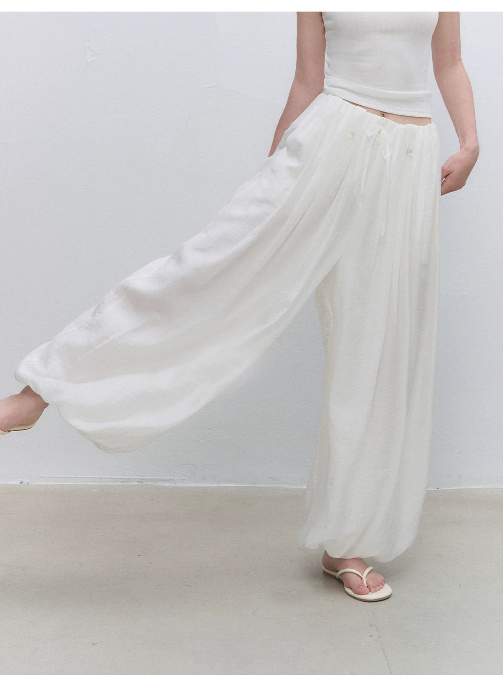 Shell Button Tencel Balloon Pants