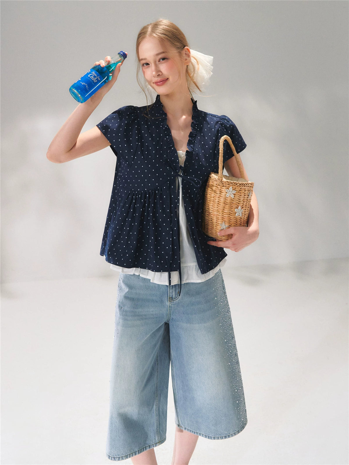Star Stud Cropped Jeans