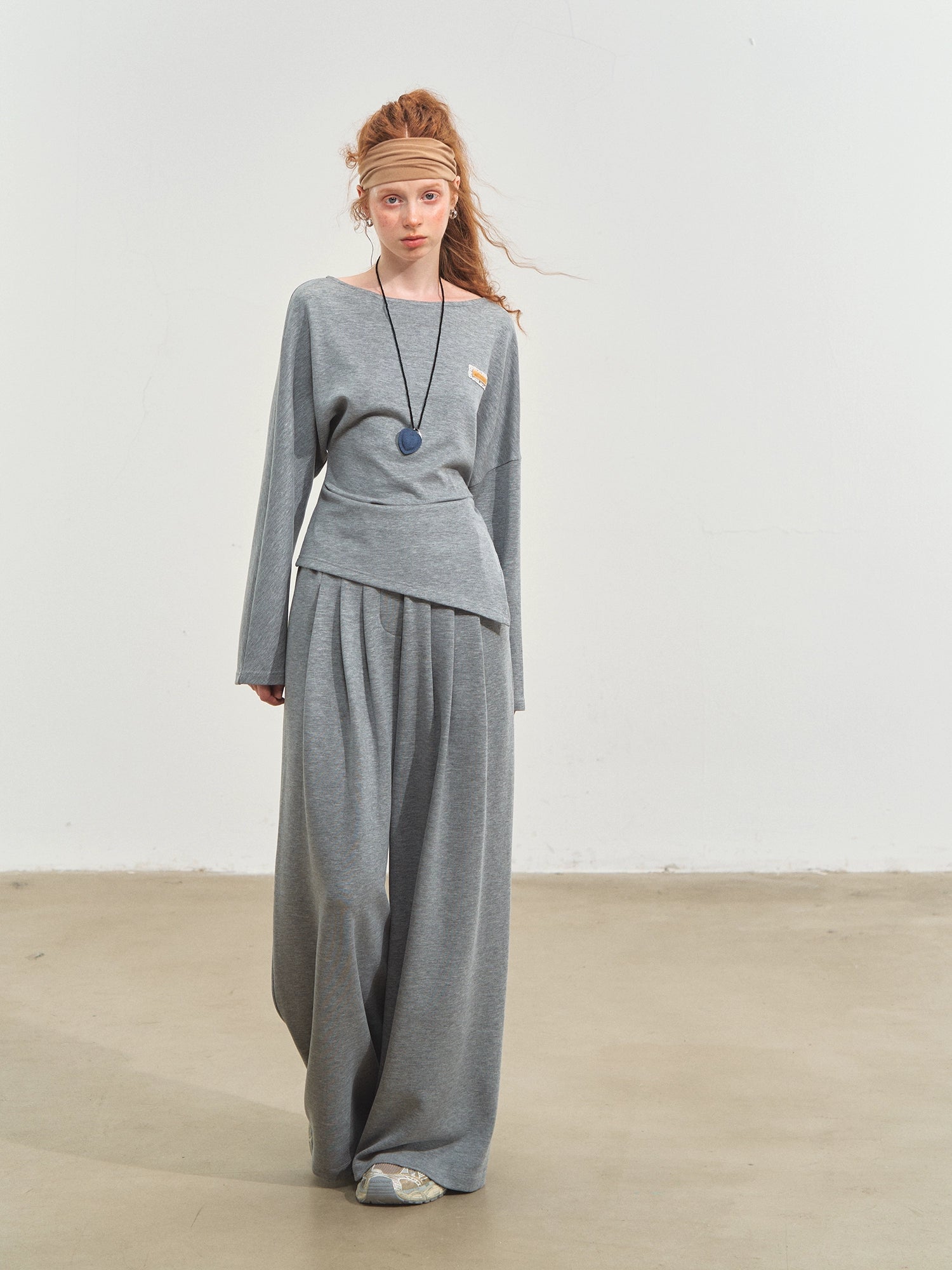Off-Shoulder Irregular Blouse &amp; Pleated Pants Set