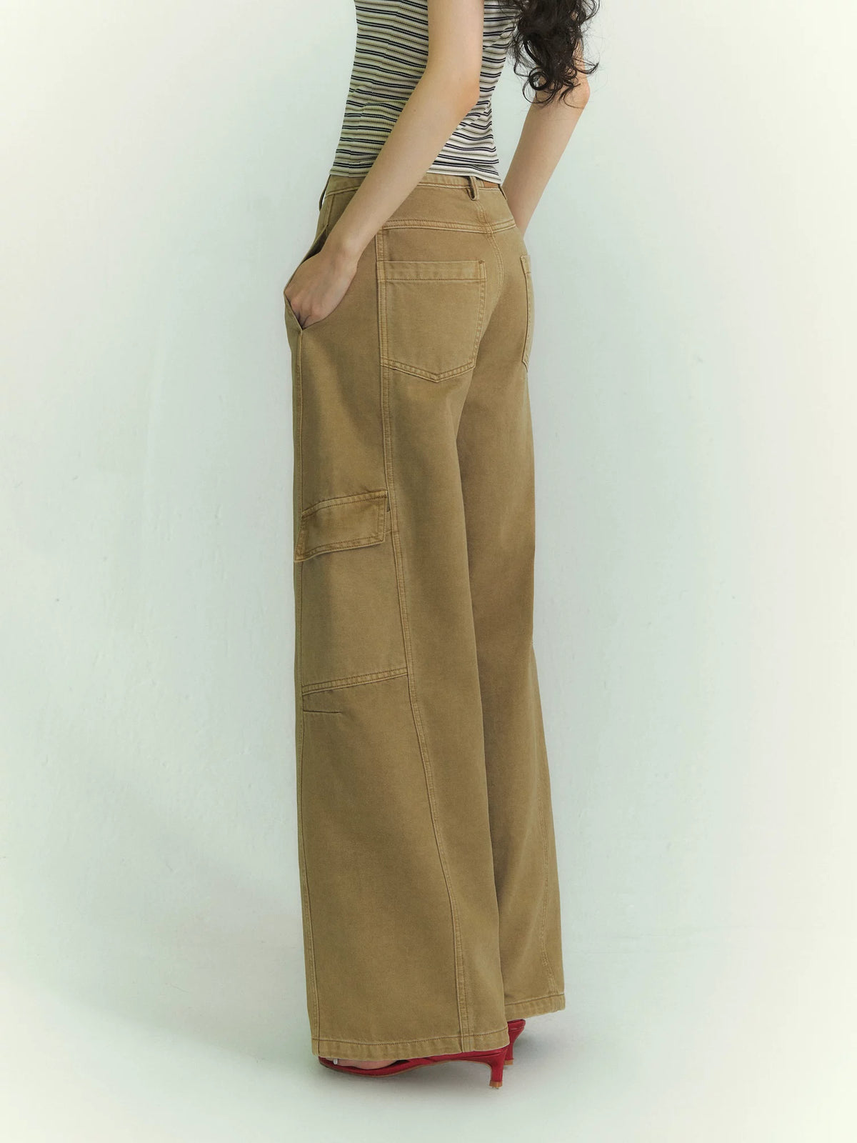 Curved Cargo Denim Pants