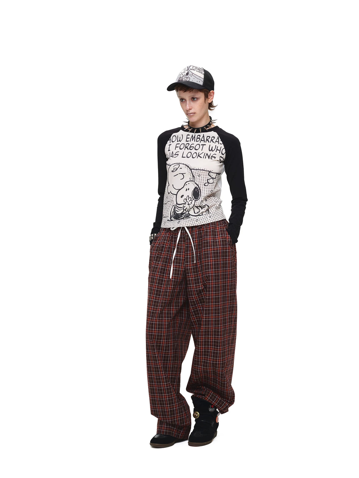 Contrast Embroidered Wide-Leg Pants