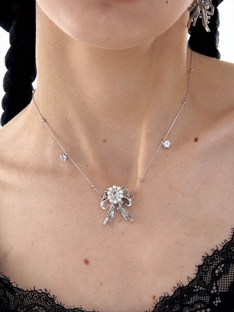 Vintage Bow Pearl Earrings