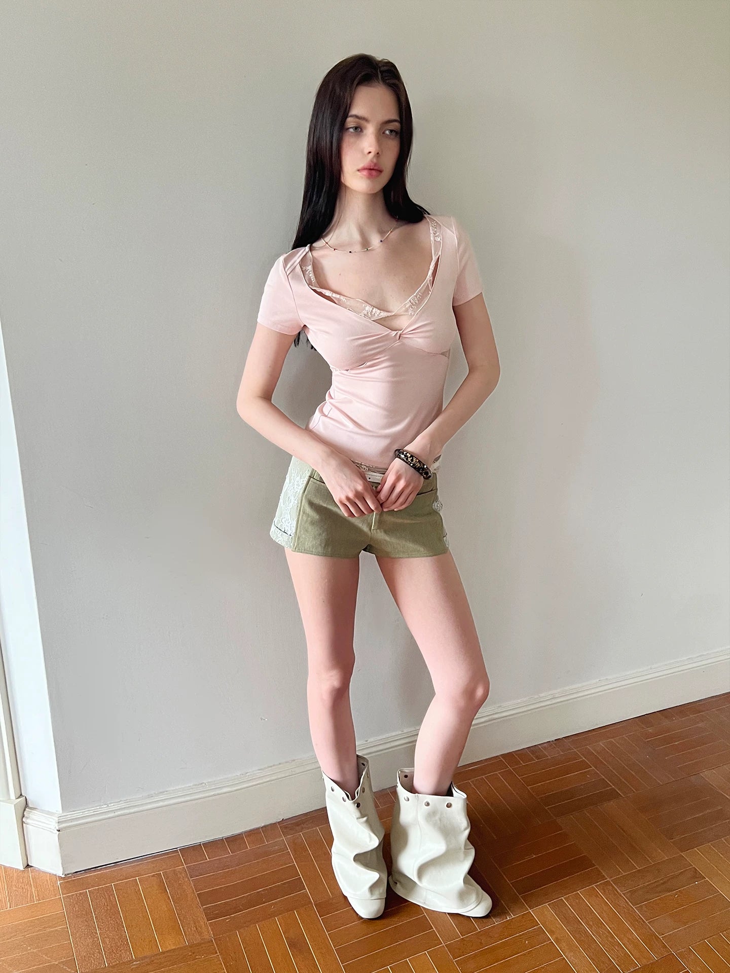 Lace Spliced Slim T-shirt