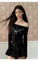 Black & Cream One-shoulder Pearl Chain Printed Blouse