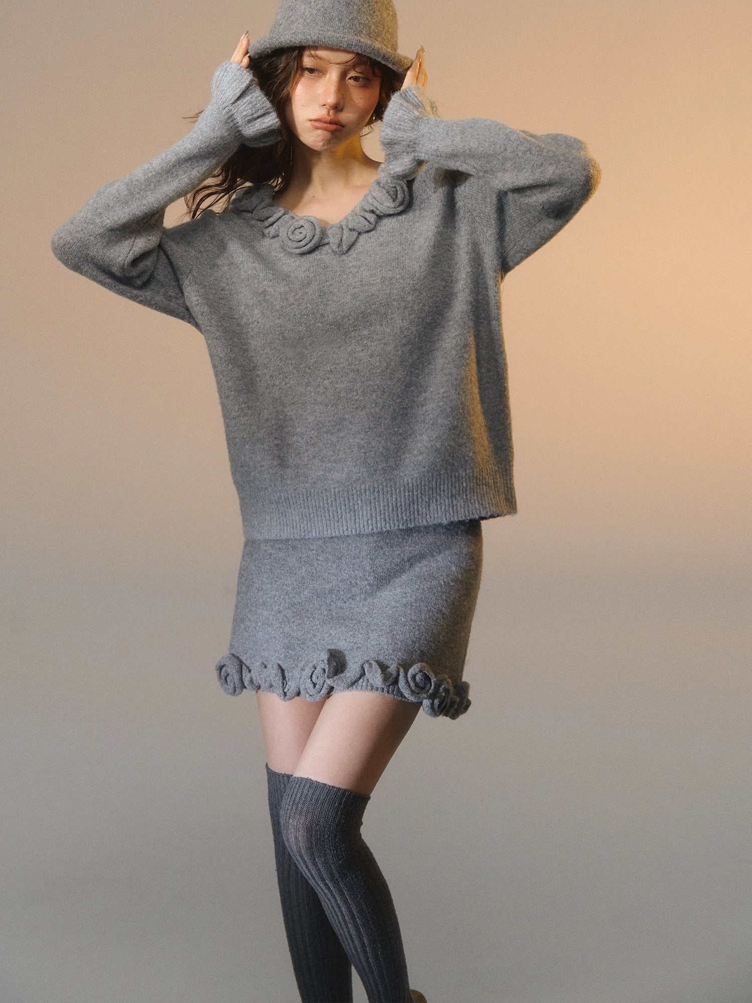 3D Rose V-Neck Knit Set