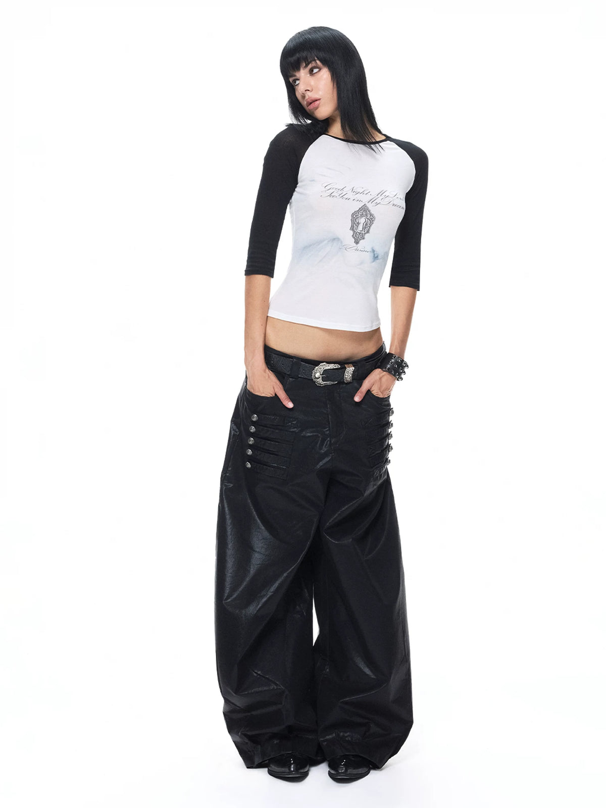 Graphic Contrast Raglan Sleeve T-Shirt