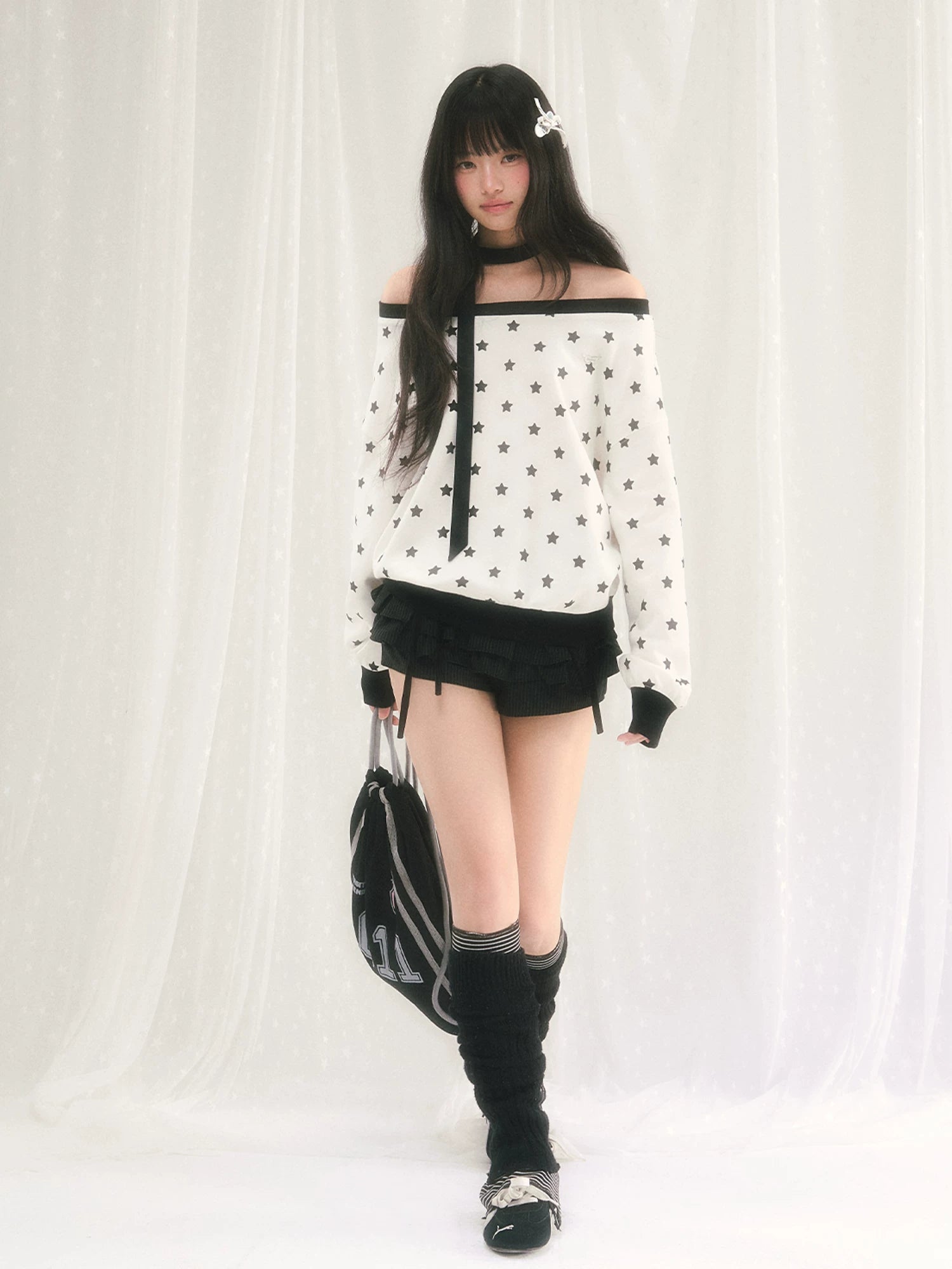Star Print Off-Shoulder Sweatshirt