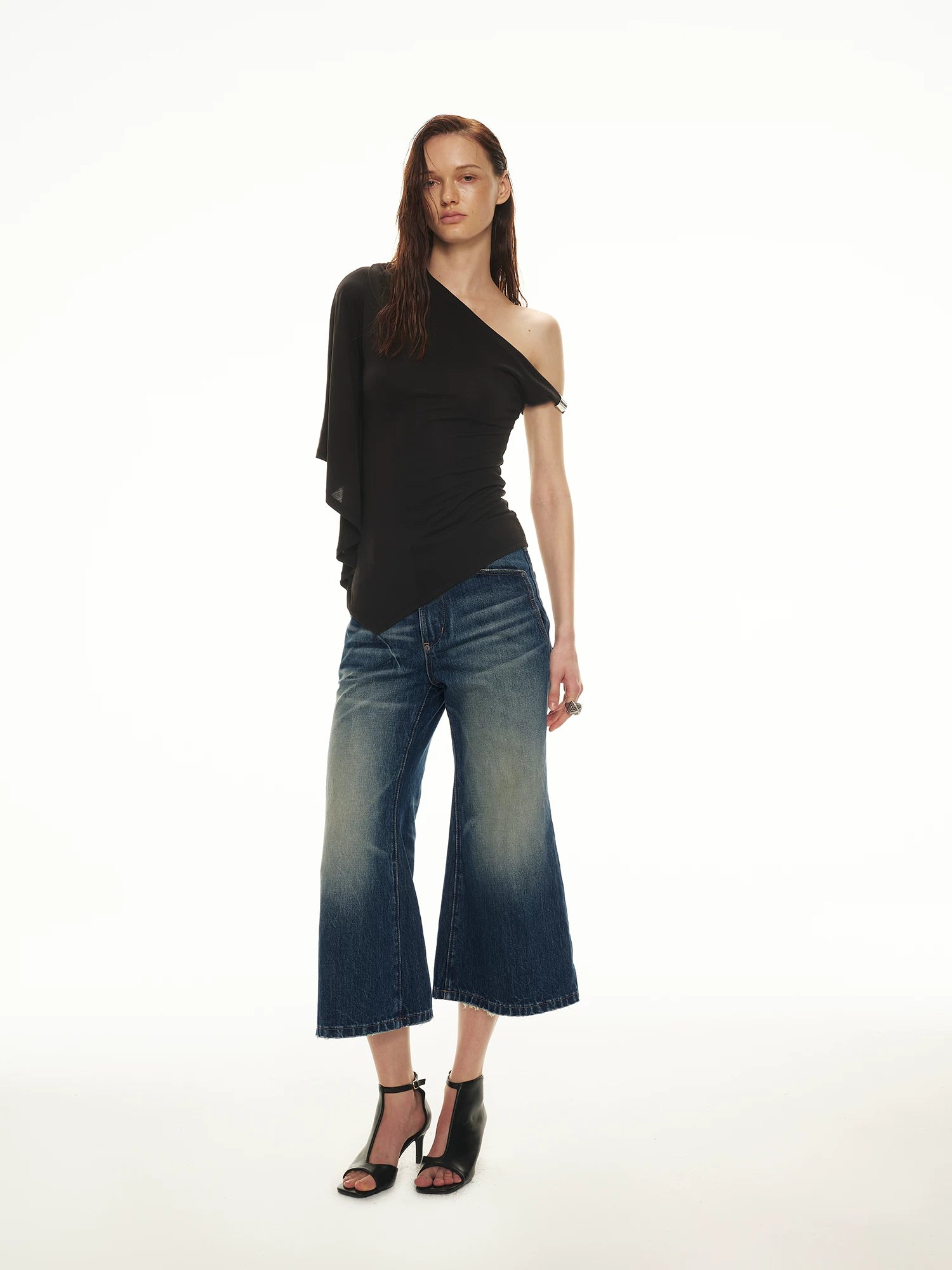 Asymmetric Batwing Top