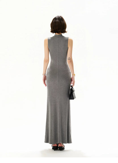 Deep Gray Sleeveless Pleated Knit Dress
