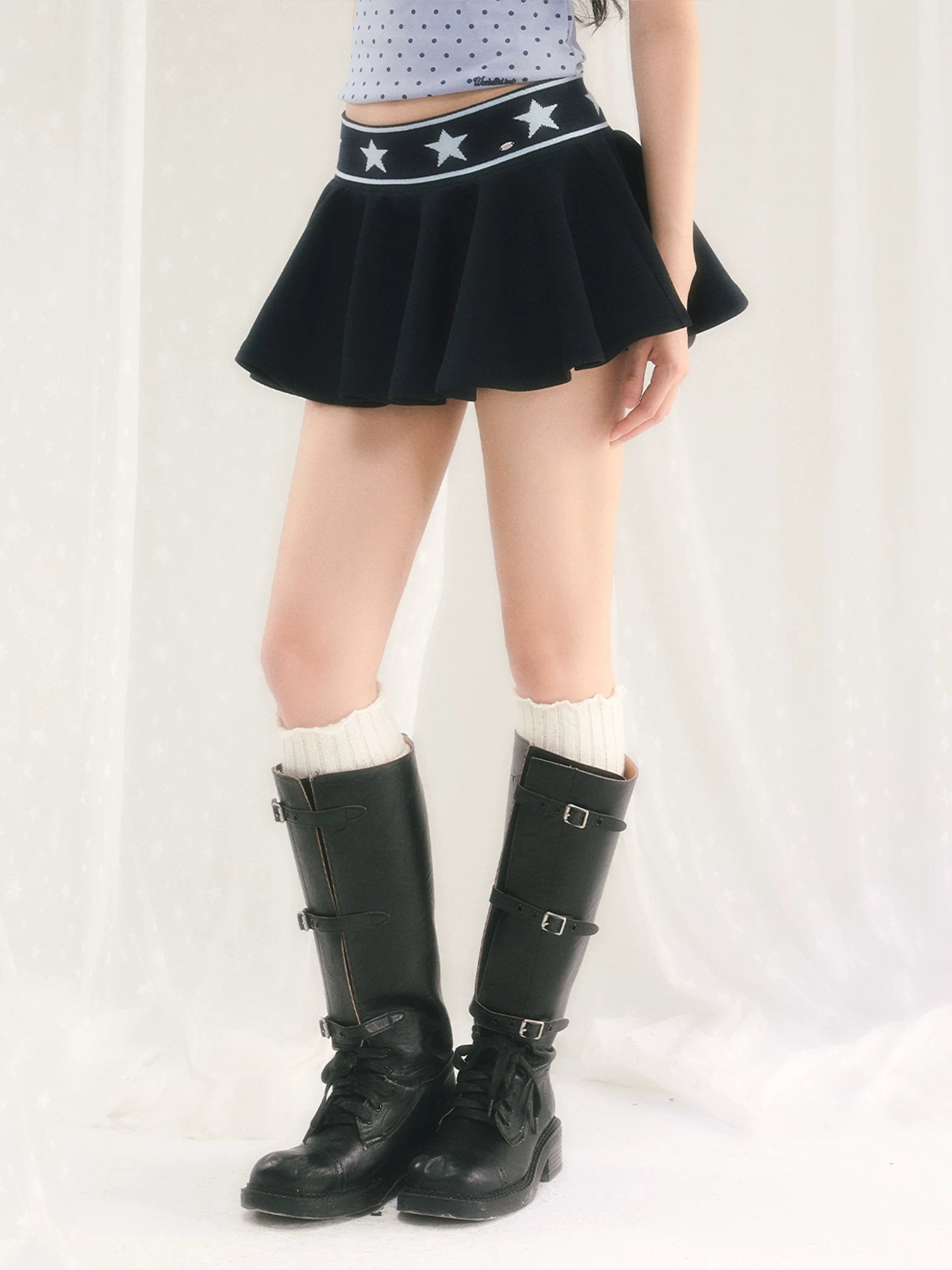 Star Waist Pleated Mini Skirt