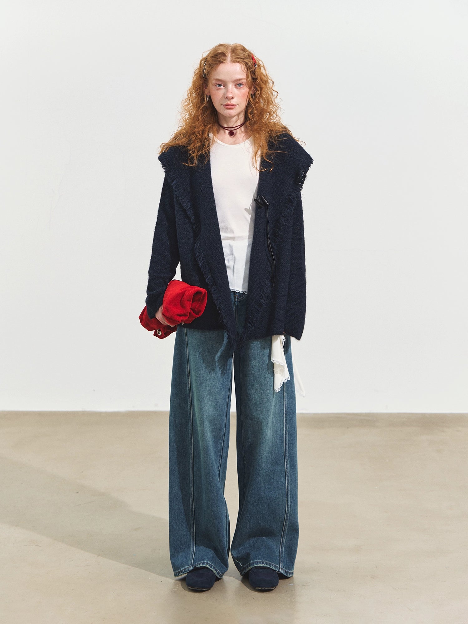 Curved Seam Wide-Leg Jeans