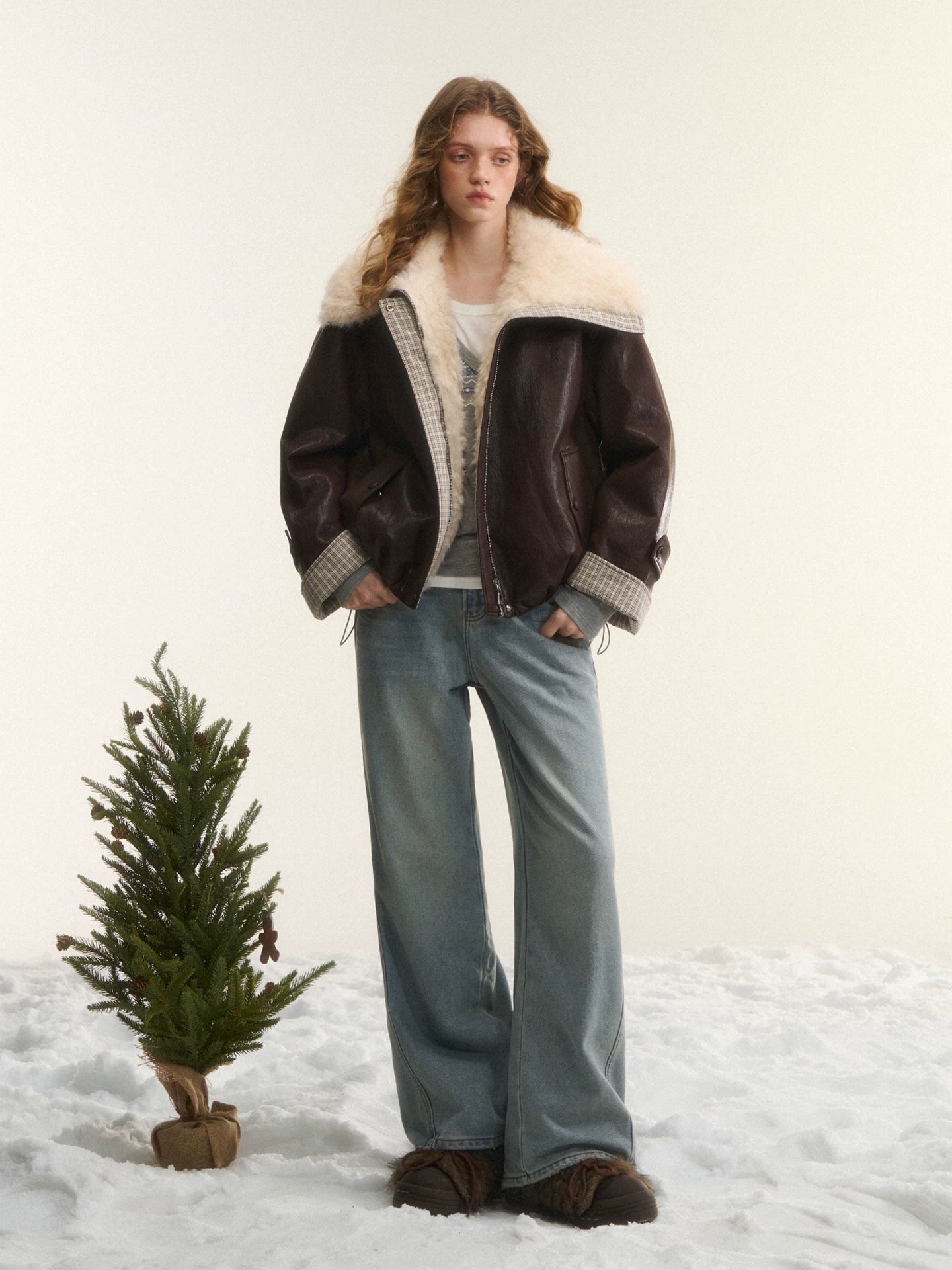 Light Blue Washed Distressed Straight-Leg Jeans