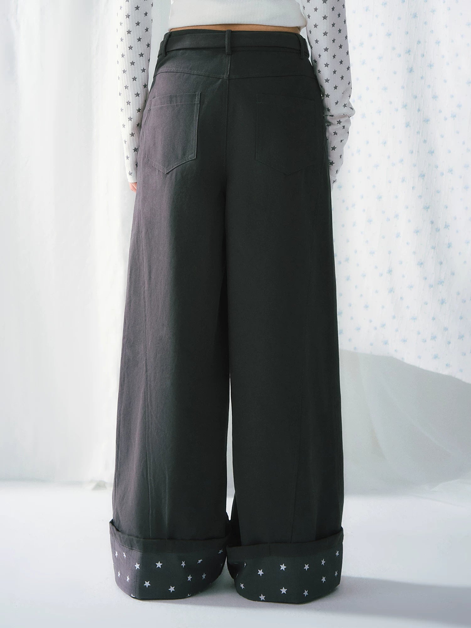 Star Detail Wide-Leg Pants