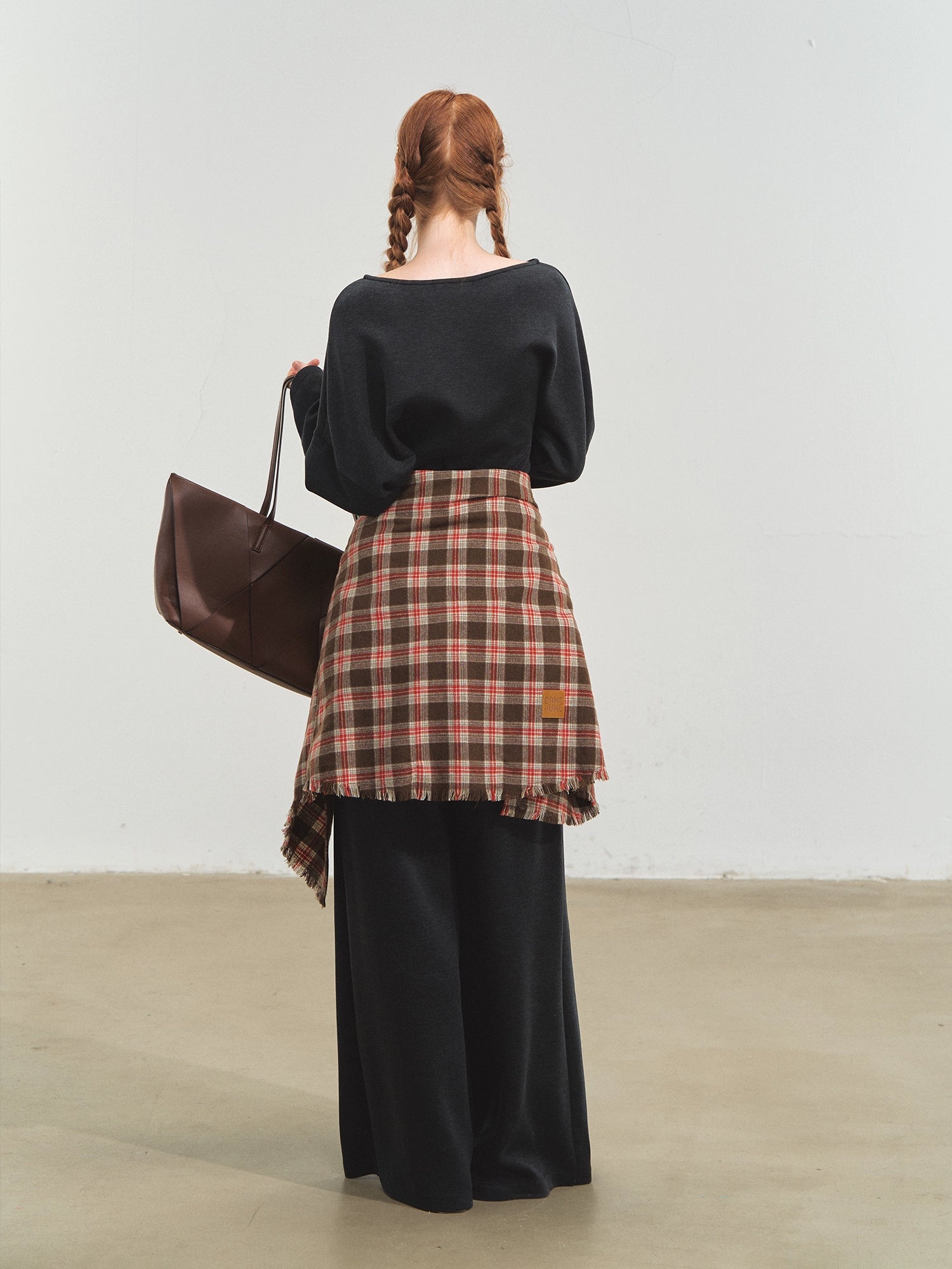 Off-Shoulder Irregular Blouse &amp; Pleated Pants Set