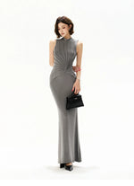 Deep Gray Sleeveless Pleated Knit Dress