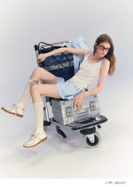 Contrast Trim Tank
