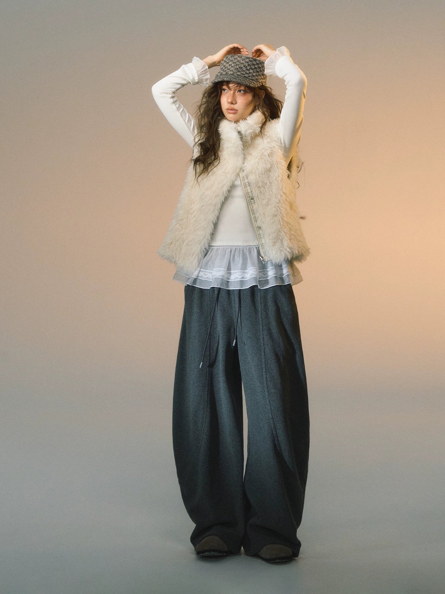 Fleece Curved-Leg Relaxed Pants