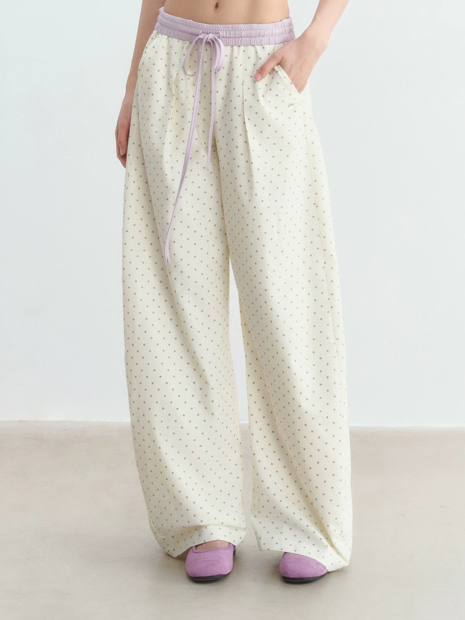 Apricot Star Printed Wide-Leg Pants