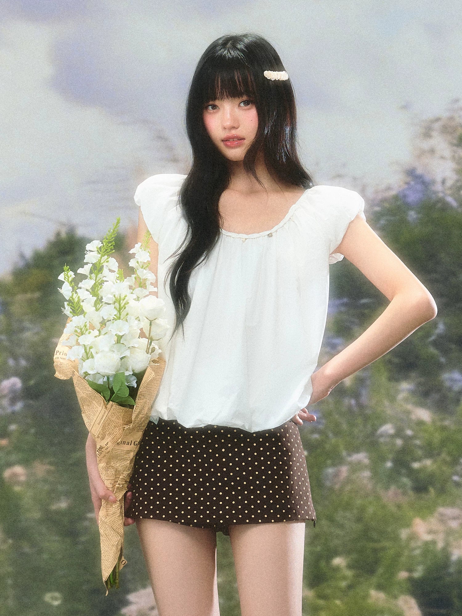 White Puff Sleeve U-neck Top